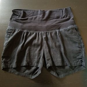 Linen maternity shorts